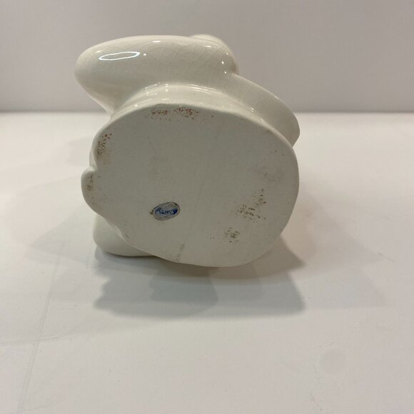 Vintage White Ceramic Geisha Girl (9" X 4" X 4") - Picture 5 of 6